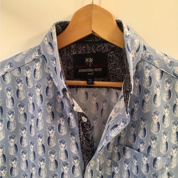 International Report Tropical Collection Mens small button down top - Picture 3 of 7